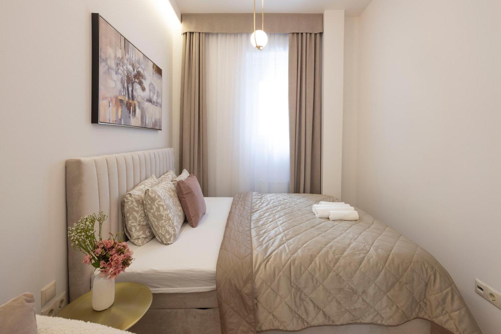 Luxurious W/ A Stunning View To The Basilica Budapešť